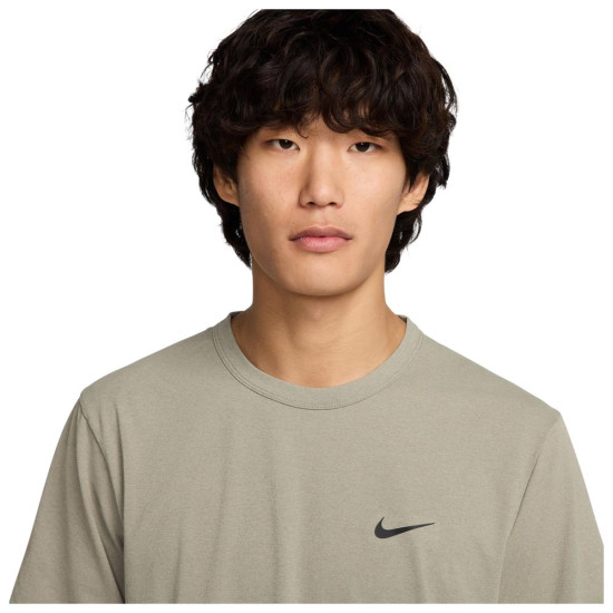 Nike Ανδρική κοντομάνικη μπλούζα Hyverse Dri-FIT UV Versatile T-Shirt